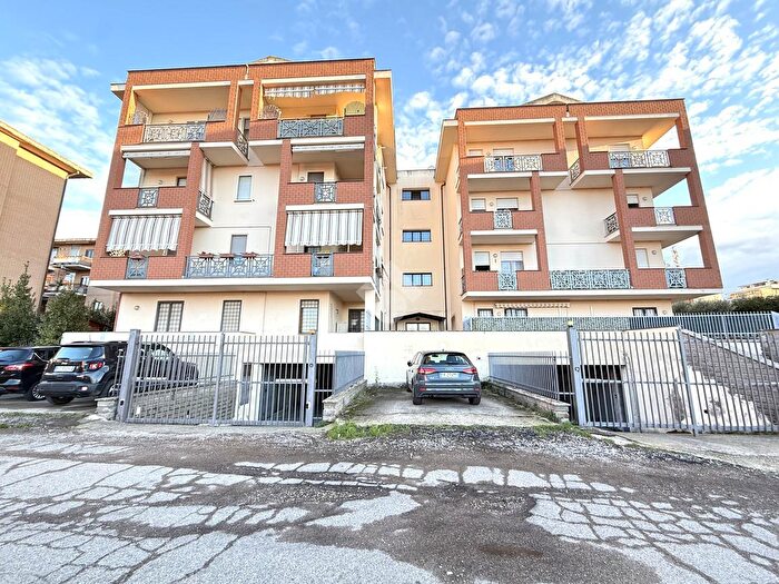 Appartamento quadrilocale in vendita in Via Antonio Rosmini, Viterbo