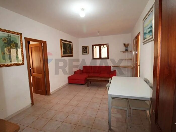 Appartamento trilocale in vendita in Via Aldo Moro, Carloforte