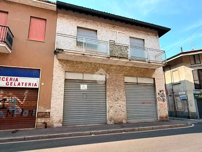 Case in Vendita e in Affitto - 3