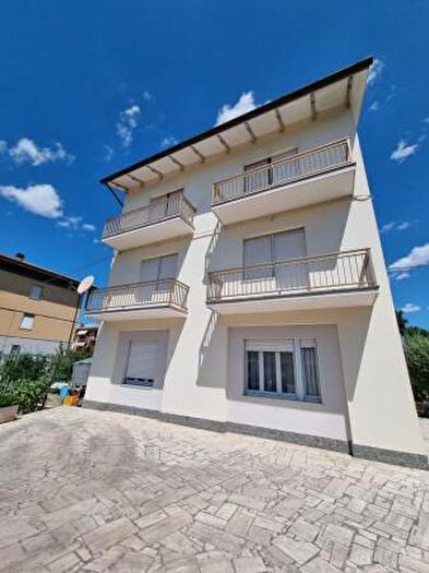 Appartamento con 5 locali in vendita in Via Passo del Bidollo, Corridonia