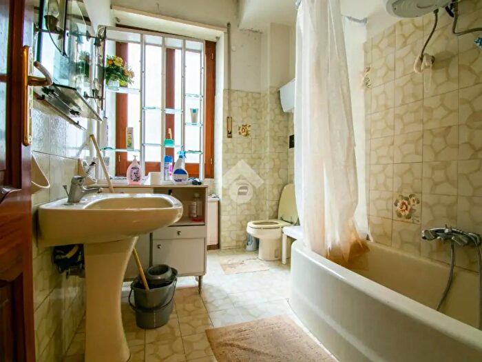 Appartamento con 5 locali in vendita in Via Fossata, Messina