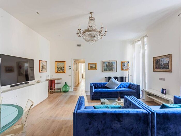 Appartamento trilocale in affitto in Via Giulio Uberti, Indipendenza, Milano