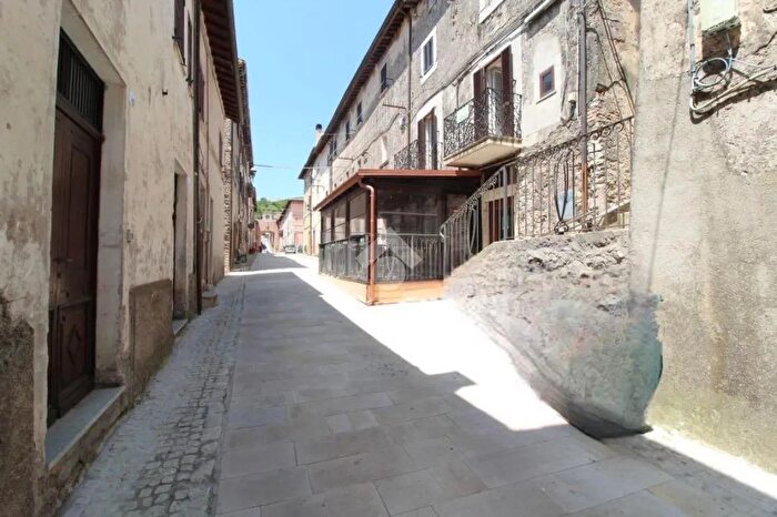 Appartamento bilocale in vendita in Via Ripetta, Orvinio