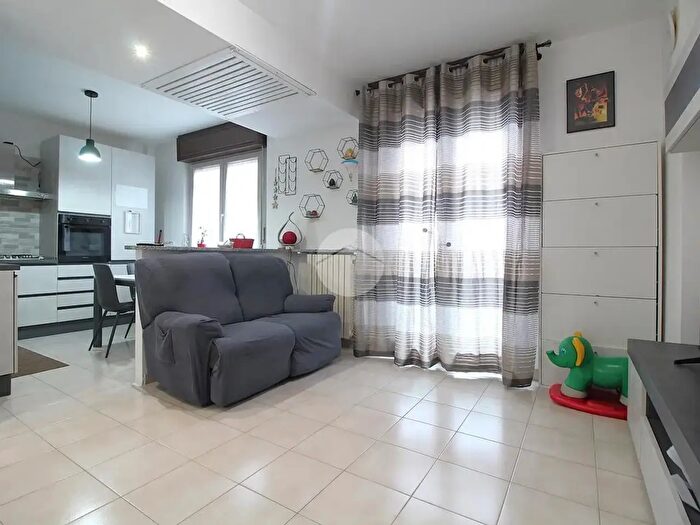 Appartamento trilocale in vendita in Via Pietro Pastero, Brandizzo