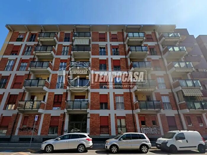 Appartamento trilocale in vendita in Viale Gramsci Antonio, Sesto San Giovanni