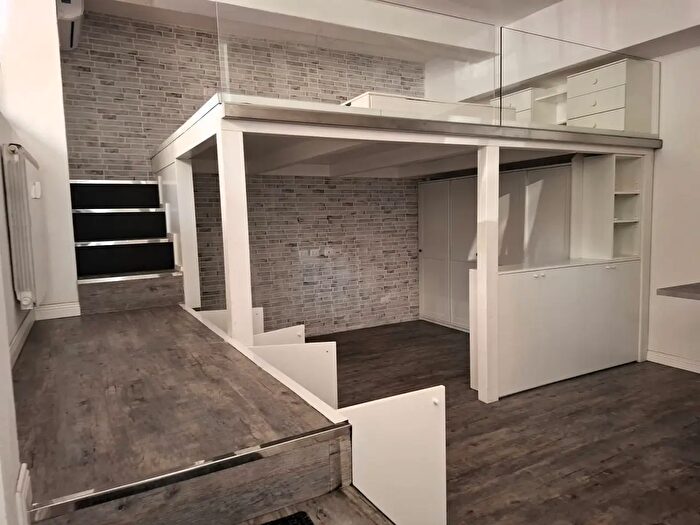 Appartamento in vendita in Via Pellegrino Rossi, Milano