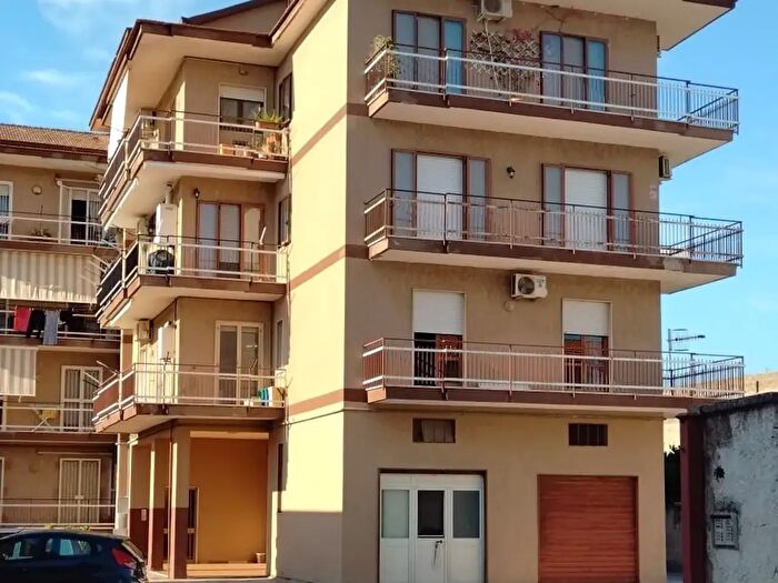 Appartamento quadrilocale in vendita in Via Biagio Rosato, Curti