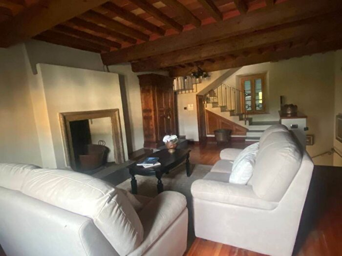 Casa con 6 locali in affitto in Via delle Scuole, Maggiano San Macario, Lucca