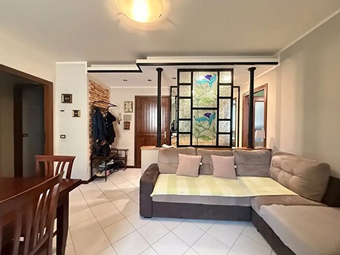 Appartamento trilocale in vendita in Via Ferdinando Cavalli, Chiari
