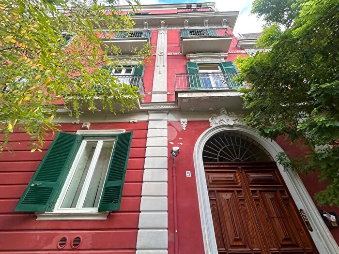 Appartamento bilocale in affitto in Via Giuseppe Cotronei, Napoli