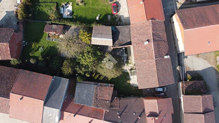 Casa con 7 locali in vendita in Strada Ferraris, Crescentino