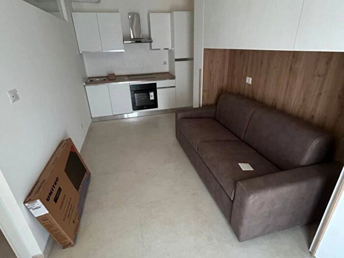 Appartamento monolocale in affitto in Via Leone Colombi, Curno