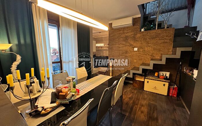 Appartamento trilocale in vendita in Via Trieste B, Arluno