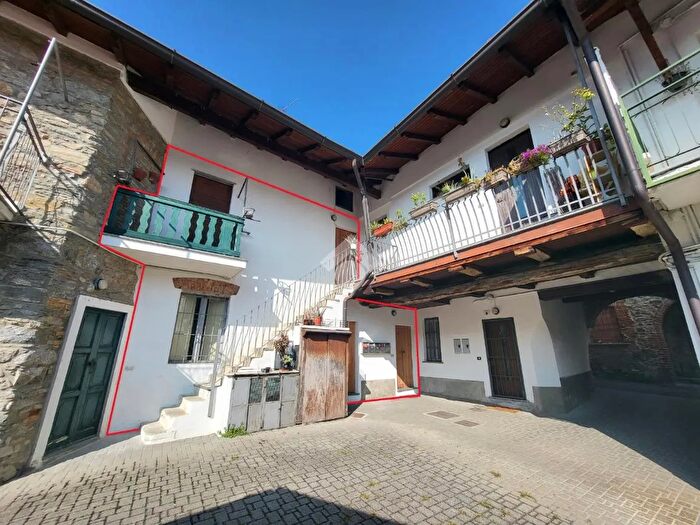 Appartamento trilocale in vendita in Via Gariberto da Besana, Besana In Brianza