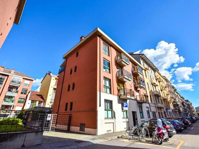 Appartamento con 5 locali in vendita in Via Perosa, Torino