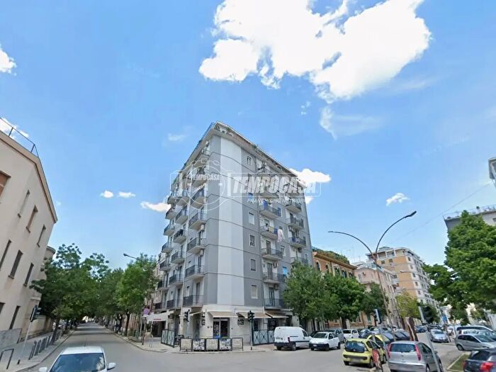 Appartamento quadrilocale in vendita in Via Francesco Crispi, Foggia