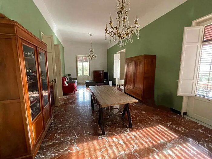Appartamento con 7 locali in vendita in Via Dante, Palermo