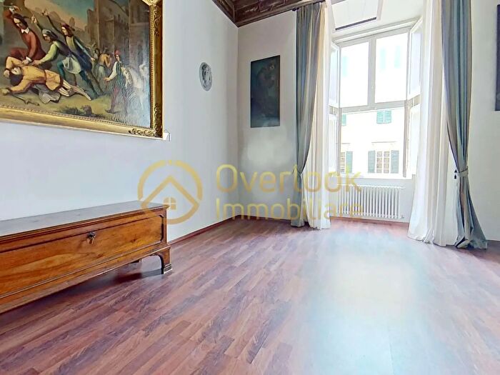 Appartamento con 10 locali in vendita in Pisa