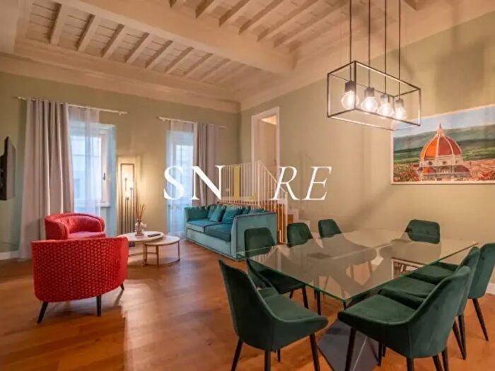 Appartamento con 6 locali in vendita in Via del Proconsolo, Firenze