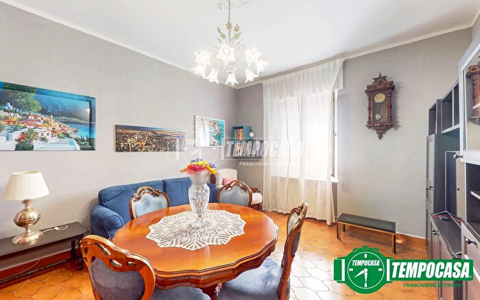 Appartamento trilocale in vendita in Via Casteldragone, Novi Ligure