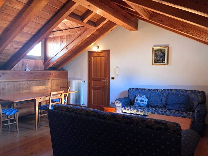 Casa trilocale in affitto in MonteRosaWeg, Centro, GressoneySaintJean