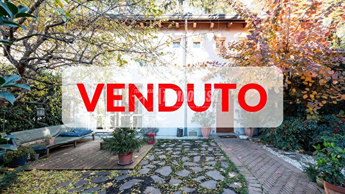 Casa con 5 locali in vendita in Via dei Canzi, Milano