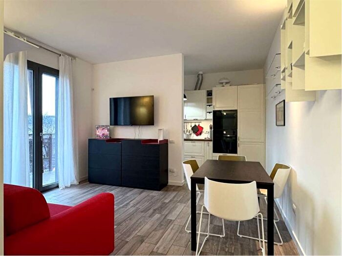 Appartamento bilocale in affitto in Via Enrico Cosenz, Bovisa, Milano