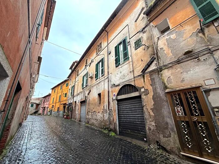 Appartamento bilocale in vendita in Via Goffredo Mameli, Genzano Di Roma