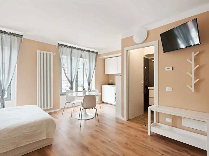 Appartamento monolocale in affitto in Via Isaac Newton a, Milano