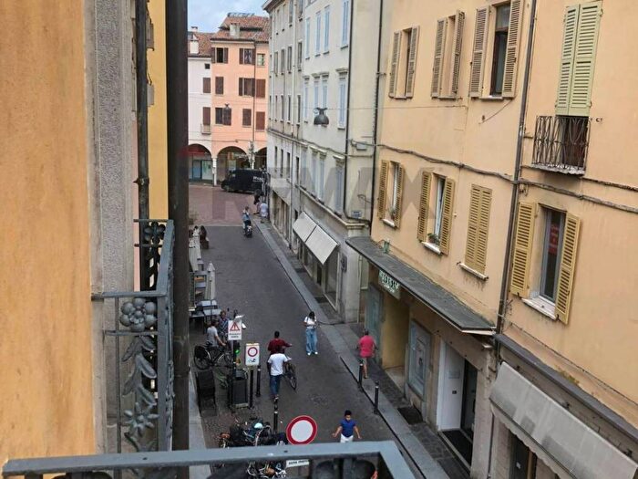 Appartamento quadrilocale in affitto in Centro, Mantova