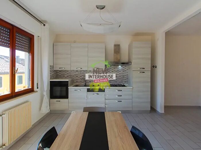 Appartamento con 5 locali in vendita in Via Martiri della Libertà, Cordenons