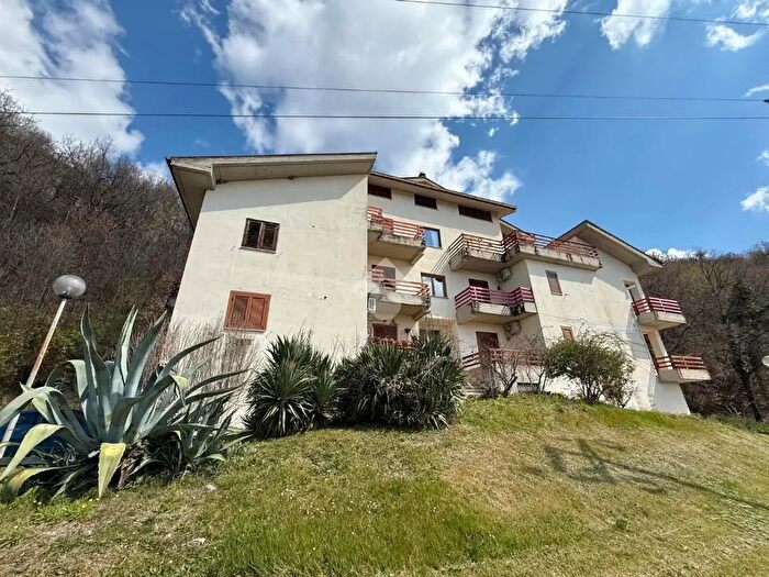 Appartamento trilocale in vendita in Via Collepetroni, Picinisco