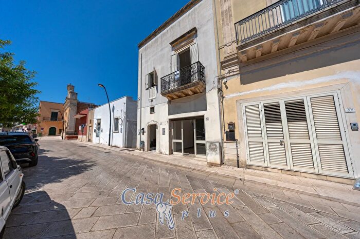 Casa trilocale in vendita in Principe di Napoli, Neviano