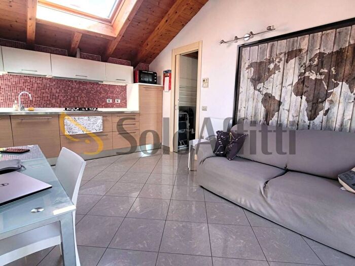 Appartamento bilocale in affitto in Via Mulini, Centro, Parabiago