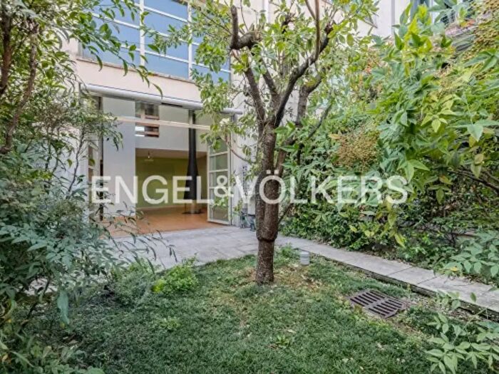 Appartamento trilocale in vendita in Via Adelaide Bono Cairoli a, Milano