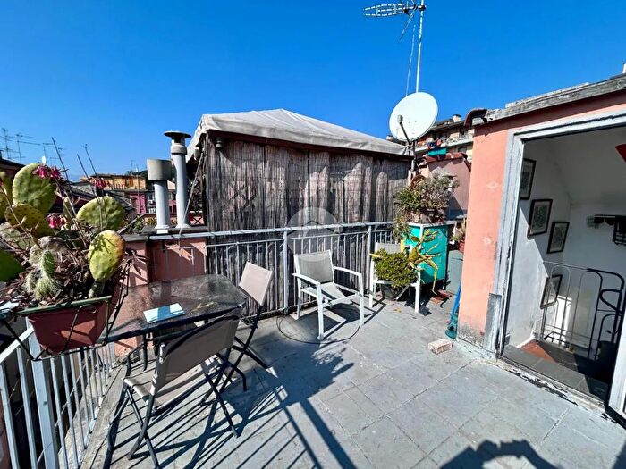 Appartamento quadrilocale in vendita in Via Paglia, Genova