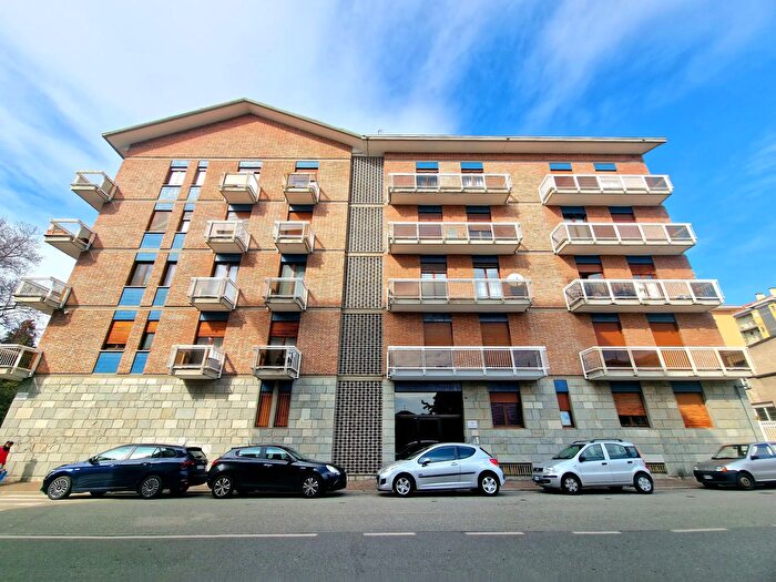 Appartamento quadrilocale in vendita in Via Lorenzo Delleani Vernato Piazzo Biella Piemonte Italia, Biella