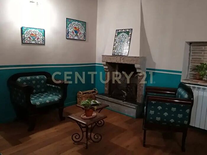 Appartamento trilocale in vendita in Via Daniele Manin, Bomarzo