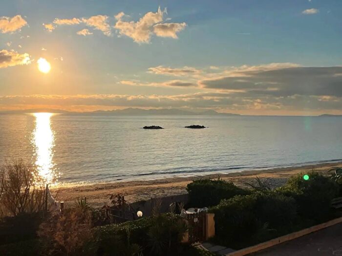 Appartamento trilocale in vendita in Follonica