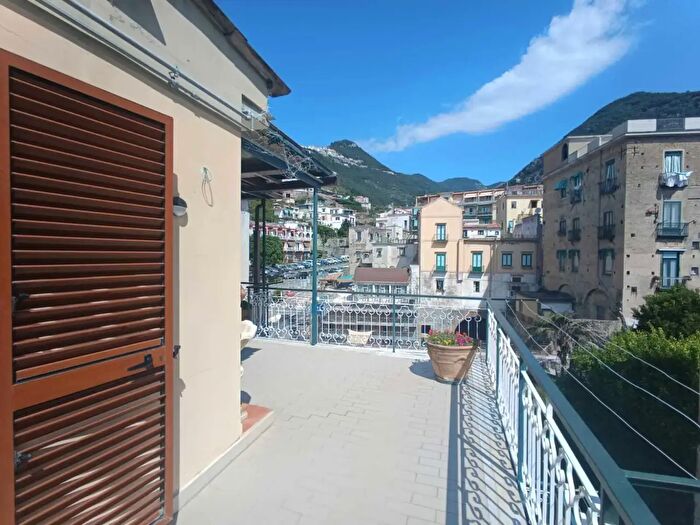 Appartamento bilocale in vendita in Via Capo di Piazza, Minori