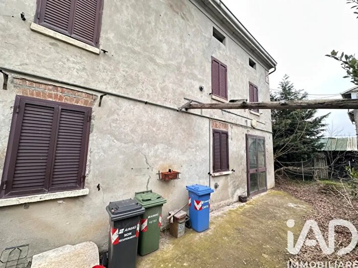 Casa con 7 locali in vendita in Via Cavo, Mirandola