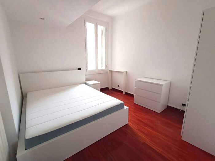 Appartamento quadrilocale in affitto in Piazza Cinque Giornate, Montenero, Milano