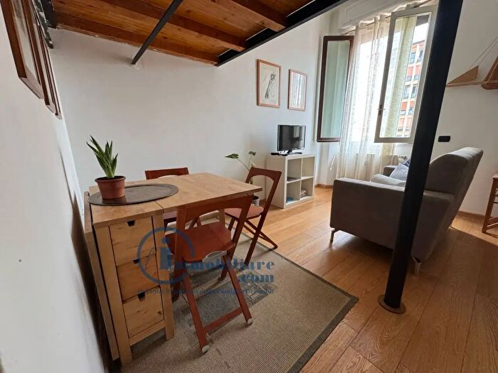 Appartamento monolocale in affitto in Via Bordighera, Milano