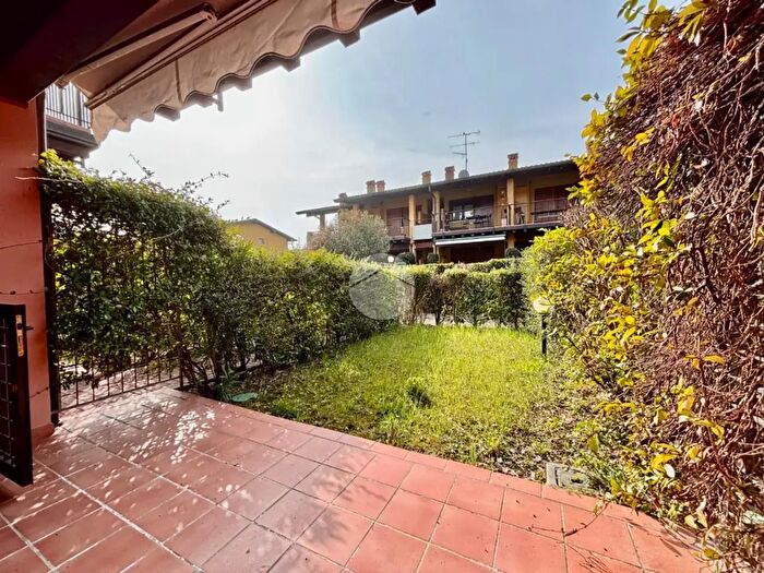 Appartamento bilocale in vendita in Via Giunio Bruto, Desenzano Del Garda