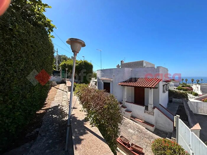 Casa con 5 locali in vendita in Via Pitagora Snc, Leporano