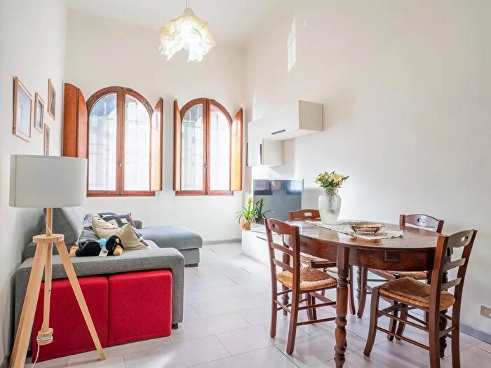 Appartamento trilocale in vendita in Via Fiorentina, Siena