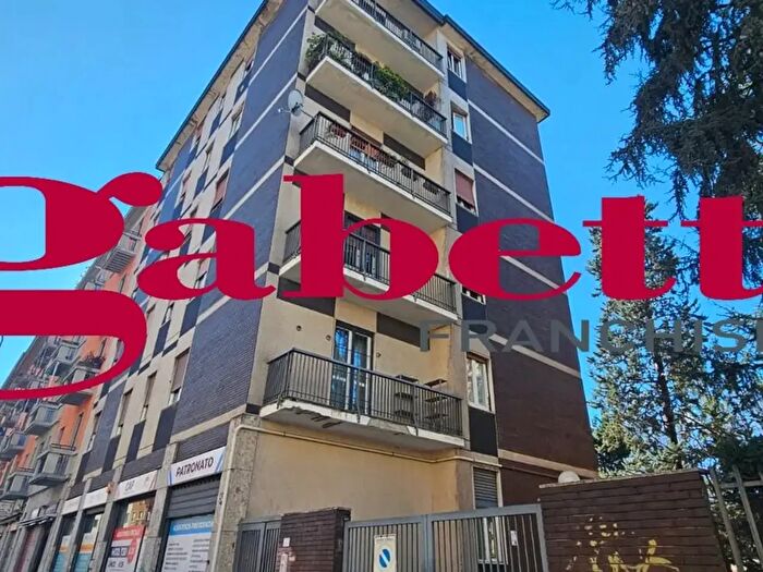 Appartamento bilocale in affitto in Via Veglia, Milano