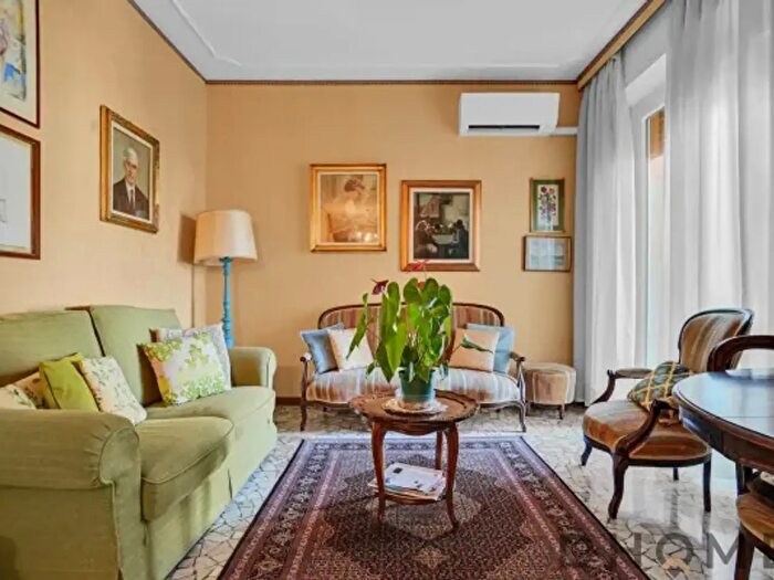 Appartamento trilocale in vendita in Via dei Transiti, Milano