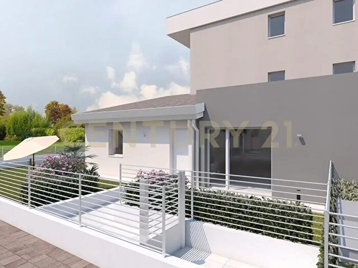 Casa quadrilocale in vendita in Via Monte Grappa, Belfiore