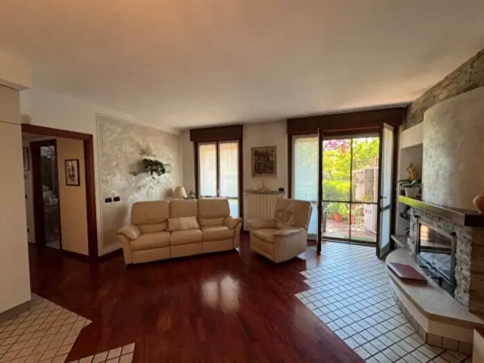 Appartamento trilocale in vendita in Viale Montecatini, Romano Di Lombardia